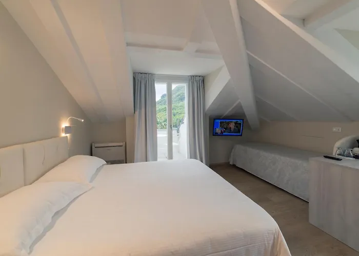 Due Palme 메르고초